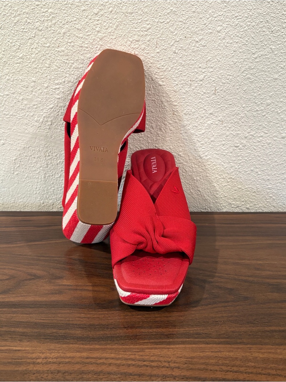 VIVAIA Red Knotted Platform Sandals for Women